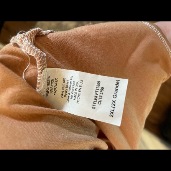 Two Tone Top - Picture 3 of 3